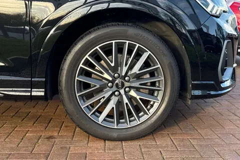 BV22SWF Audi Q3 S line 40 TFSI quattro 190 PS S tronic Thumbnail #11