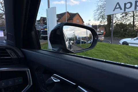 BV22SWF Audi Q3 S line 40 TFSI quattro 190 PS S tronic Thumbnail #21