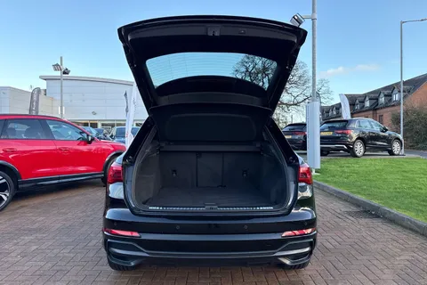 BV22SWF Audi Q3 S line 40 TFSI quattro 190 PS S tronic Thumbnail #38