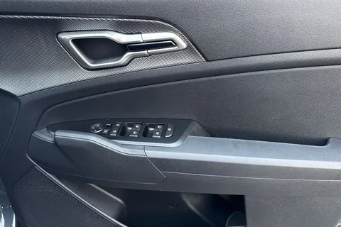 NY73GCX Kia Sportage 1.6 T-GDi 2 Euro 6 (s/s) 5dr Thumbnail #22