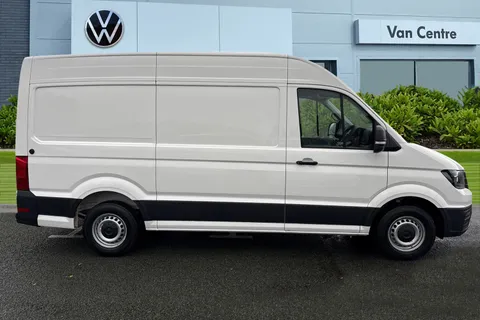 CX75JYD Volkswagen Crafter 2.0 TDI CR35 Commerce Plus FWD MWB High Roof Euro 6 (s/s) 5dr Thumbnail #4
