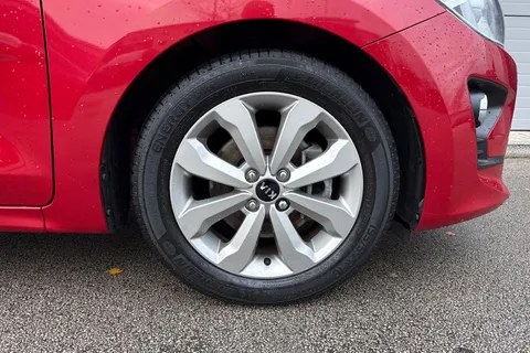 ML70WZO Kia Rio 1.0 T-GDi MHEV 3 Euro 6 (s/s) 5dr Thumbnail #11