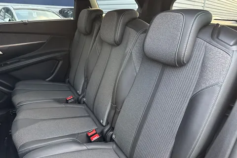 FV72VEX PEUGEOT 5008 1.2 PureTech Allure Premium + Euro 6 (s/s) 5dr Thumbnail #19