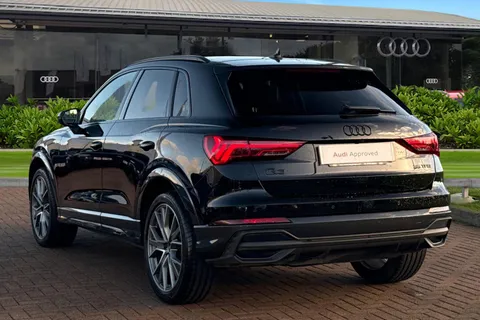 BL25DLJ Audi Q3 Black Edition 35 TFSI 150 PS S tronic Thumbnail #3