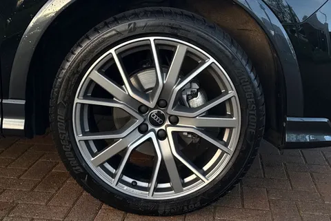 BL25DLJ Audi Q3 Black Edition 35 TFSI 150 PS S tronic Thumbnail #11