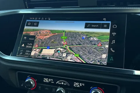 BL25DLJ Audi Q3 Black Edition 35 TFSI 150 PS S tronic Thumbnail #17