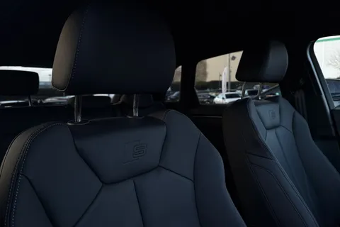 BL25DLJ Audi Q3 Black Edition 35 TFSI 150 PS S tronic Thumbnail #24