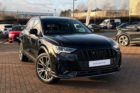 BL25DLJ Audi Q3 Black Edition 35 TFSI 150 PS S tronic Thumbnail #25