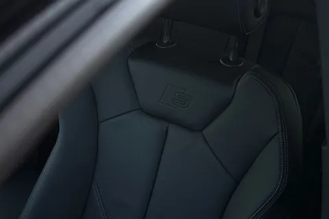 BL25DLJ Audi Q3 Black Edition 35 TFSI 150 PS S tronic Thumbnail #32