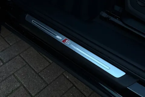 BL25DLJ Audi Q3 Black Edition 35 TFSI 150 PS S tronic Thumbnail #34