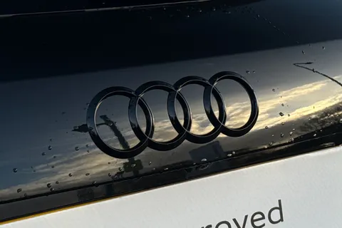 BL25DLJ Audi Q3 Black Edition 35 TFSI 150 PS S tronic Thumbnail #48