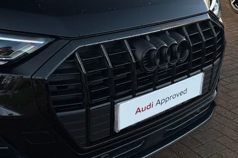 BL25DLJ Audi Q3 Black Edition 35 TFSI 150 PS S tronic Thumbnail #56