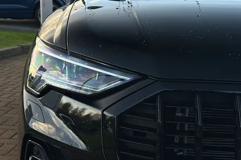 BL25DLJ Audi Q3 Black Edition 35 TFSI 150 PS S tronic Thumbnail #57