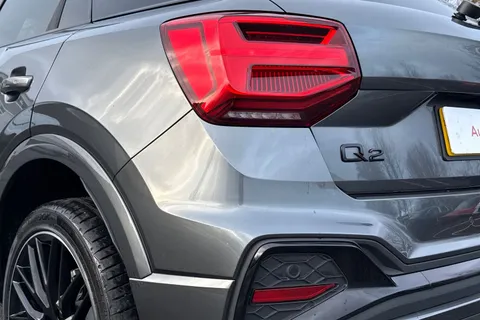 KT25ZDK Audi Q2 Black Edition 35 TFSI 150 PS S tronic Thumbnail #8