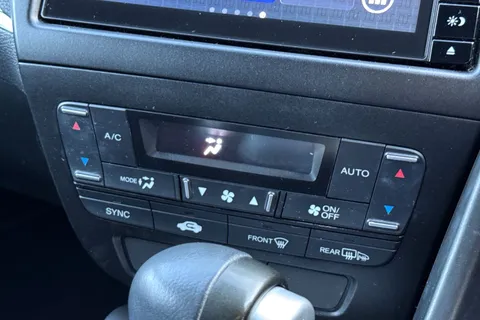 ML67EWG Honda Civic 1.8 i-VTEC Sport Nav 5dr Auto Thumbnail #21