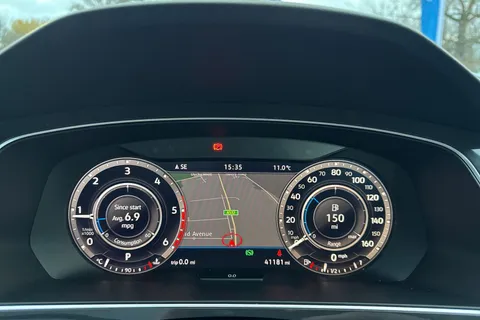 DC18AZG Volkswagen Tiguan 2.0 TDi 150 R-Line 5dr DSG | Heated Seats | Pan Roof | Acc Thumbnail #25