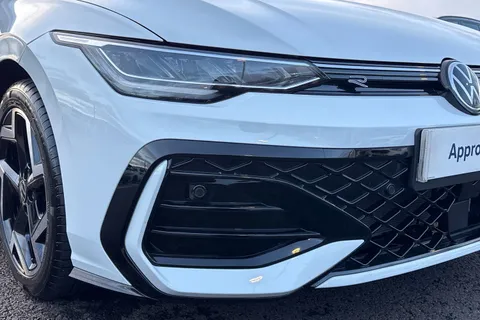 DA25OZM Volkswagen Golf 2.0 TDI 150 R-Line 5dr DSG **WINTER PACK** Thumbnail #9