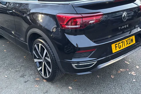 FG71XDW Volkswagen T-Roc 1.5 TSI R-Line 2dr DSG | Heated Seats | Beats Audio Pack | Heated Seats Thumbnail #7