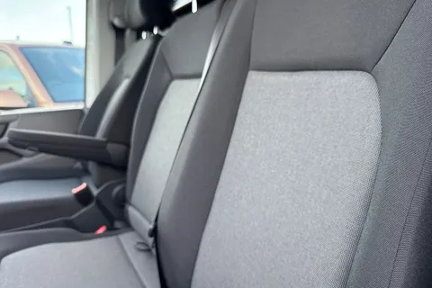 BT75ENM Volkswagen Crafter 2.0 TDI 140PS Commerce High Roof Van Thumbnail #13