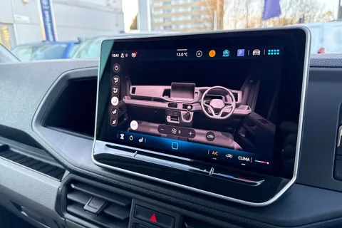 BT75ENM Volkswagen Crafter 2.0 TDI 140PS Commerce High Roof Van Thumbnail #18