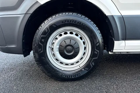 BT75ENM Volkswagen Crafter 2.0 TDI 140PS Commerce High Roof Van Thumbnail #22