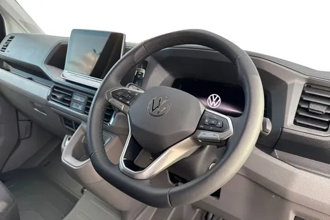 DF75WYM Volkswagen Crafter CR35 Commerce Plus MWB 177 PS FWD DSG - MY25/Camera/Step/LED's Thumbnail #13