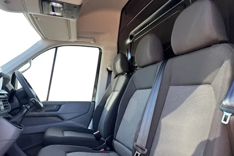 DF75ULO Volkswagen Crafter CR30 Commerce MWB 140 PS FWD - 25 Model Year/Low Roof/Camera Thumbnail #15