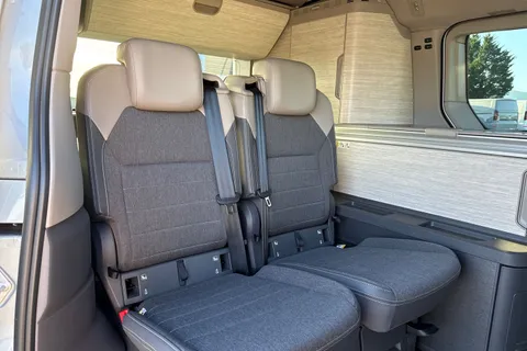 18 of 62 for Volkswagen California Ocean T7 SWB 150PS 2.0 TDi DSG - 19' Alloys/Advanced Parking