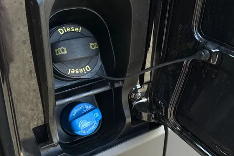 DF75ULO Volkswagen Crafter CR30 Commerce MWB 140 PS FWD - 25 Model Year/Low Roof/Camera Thumbnail #24