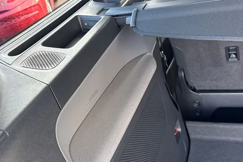 BJ25ZXR Volkswagen ID. Buzz 210kW Life Pro 79kWh 5dr Auto Thumbnail #39