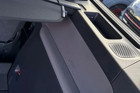 BJ25ZXR Volkswagen ID. Buzz 210kW Life Pro 79kWh 5dr Auto Thumbnail #41