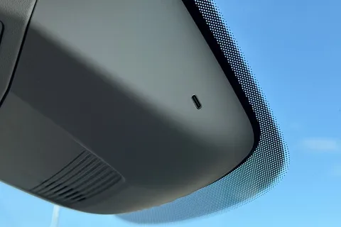 DF75ULO Volkswagen Crafter CR30 Commerce MWB 140 PS FWD - 25 Model Year/Low Roof/Camera Thumbnail #34