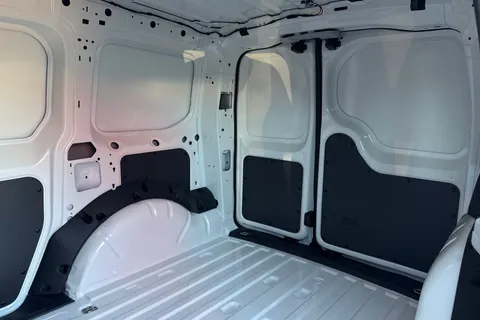 BT75ENX Volkswagen Caddy 2.0 TDI 102PS Commerce Van [Business/Tech Pack] Thumbnail #40