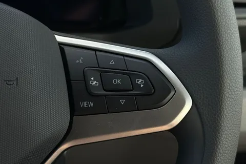 DF75ULO Volkswagen Crafter CR30 Commerce MWB 140 PS FWD - 25 Model Year/Low Roof/Camera Thumbnail #41