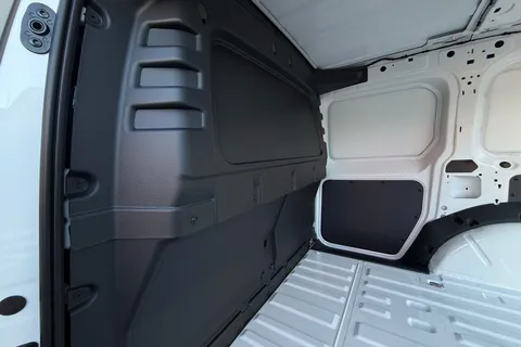 BT75EOA Volkswagen Caddy 2.0 TDI 102PS Commerce Van [Business/Tech Pack] Thumbnail #42