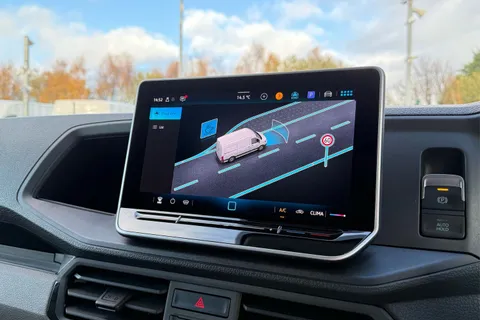 DF75WYM Volkswagen Crafter CR35 Commerce Plus MWB 177 PS FWD DSG - MY25/Camera/Step/LED's Thumbnail #52