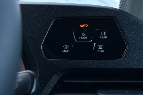 BT75EOA Volkswagen Caddy 2.0 TDI 102PS Commerce Van [Business/Tech Pack] Thumbnail #57