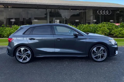 SN24NUL Audi A3 Black Edition 35 TFSI  150 PS S tronic Thumbnail #4