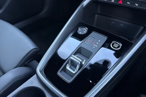 SN24NUL Audi A3 Black Edition 35 TFSI  150 PS S tronic Thumbnail #23