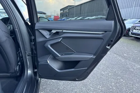 SN24NUL Audi A3 Black Edition 35 TFSI  150 PS S tronic Thumbnail #40