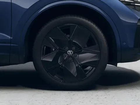  Volkswagen Touareg 3.0 TDI V6 Black Edition Tiptronic 4Motion Euro 6 (s/s) 5dr Thumbnail #8