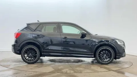 KT24OHS Audi Q2 Black Edition 35 TFSI 150 PS S tronic Thumbnail #4