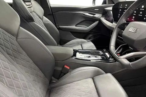 KS74VLM Audi Q6 E-Tron Q6 SUV Edition 1 e-tron quattro 285,00 kW Thumbnail #11