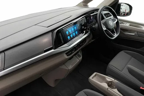 KY22WPA Volkswagen Multivan Multivan Life SWB 218 PS 1.4 eHybrid 6-Speed DSG-NAV Thumbnail #2