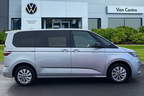 KY22WPA Volkswagen Multivan Multivan Life SWB 218 PS 1.4 eHybrid 6-Speed DSG-NAV Thumbnail #4