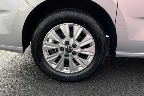 KY22WPA Volkswagen Multivan Multivan Life SWB 218 PS 1.4 eHybrid 6-Speed DSG-NAV Thumbnail #22