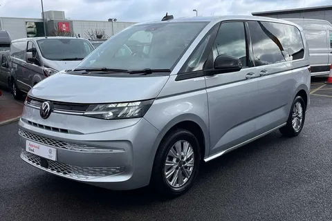 KY22WPA Volkswagen Multivan Multivan Life SWB 218 PS 1.4 eHybrid 6-Speed DSG-NAV Thumbnail #25