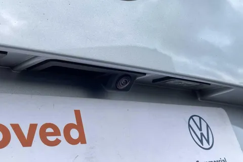 KY22WPA Volkswagen Multivan Multivan Life SWB 218 PS 1.4 eHybrid 6-Speed DSG-NAV Thumbnail #41