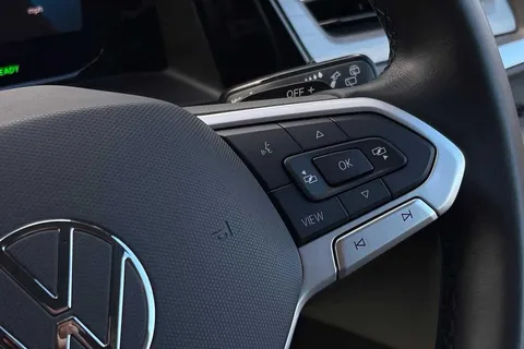 KY22WPA Volkswagen Multivan Multivan Life SWB 218 PS 1.4 eHybrid 6-Speed DSG-NAV Thumbnail #48