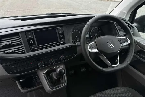 DE74UBC Volkswagen Transporter 2.0 TDI 110 Startline Van Thumbnail #12